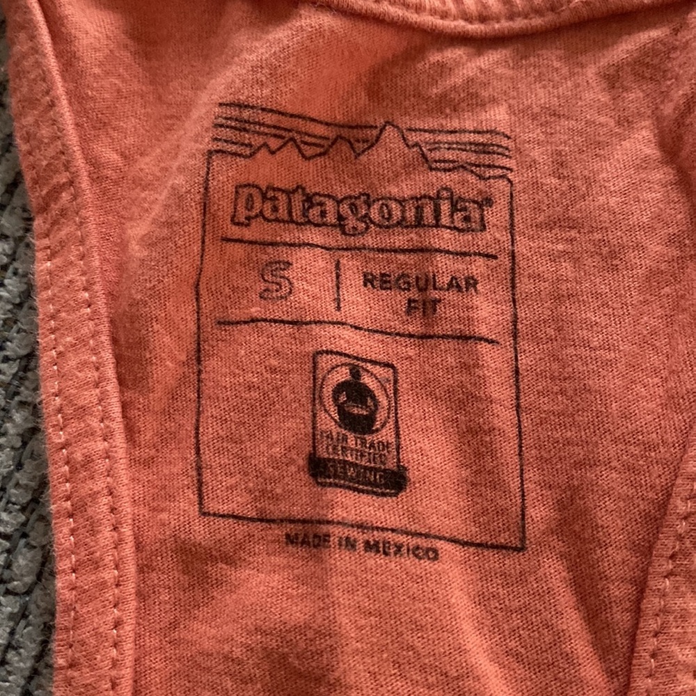 Patagonia Racerback Tanktop - Picture 2 of 4